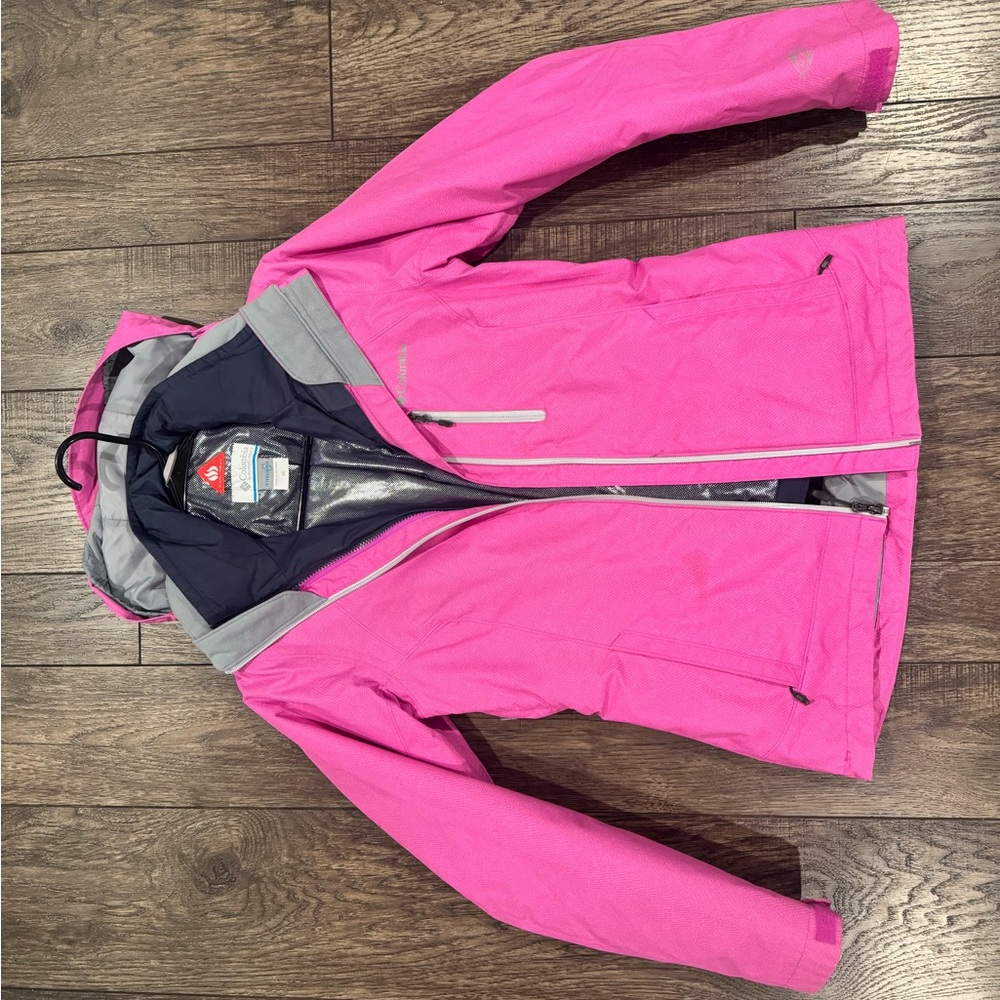 Columbia Women's Pink and Navy Ski Jacket